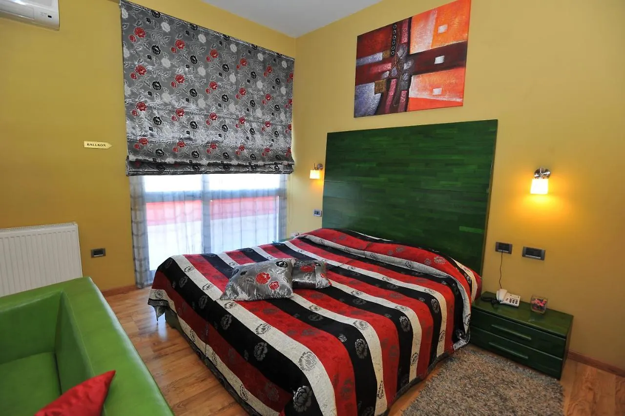 Hotel Class Vorë Albânia