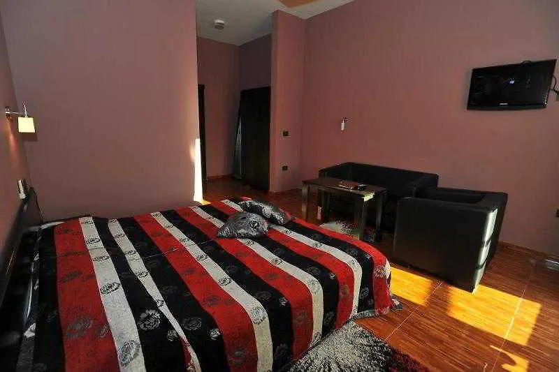 Hotel Class Vorë